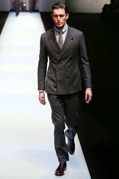 Look 23